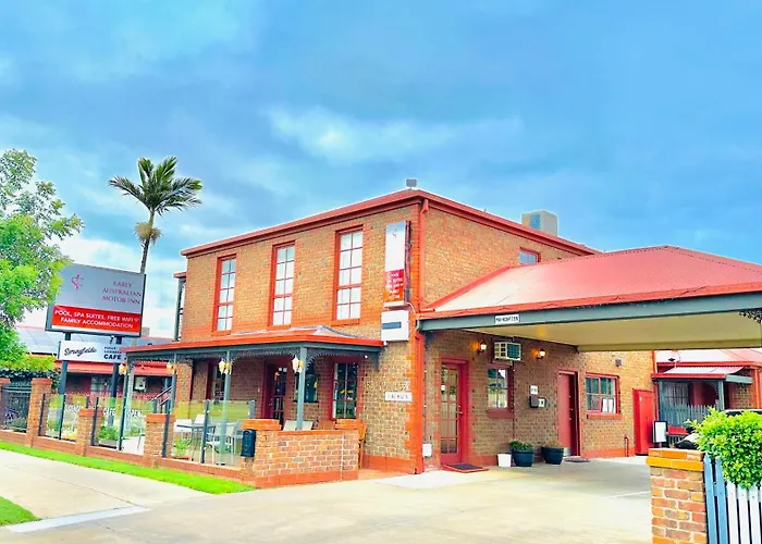 Hotels with a view Early Australian Motor Inn